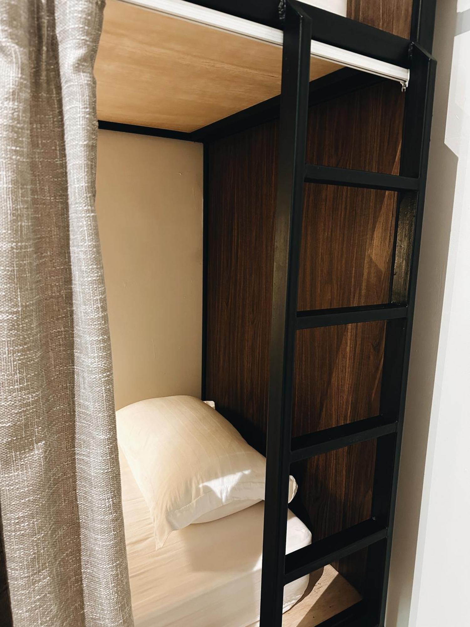 Jiran Hostel コタキナバル エクステリア 写真